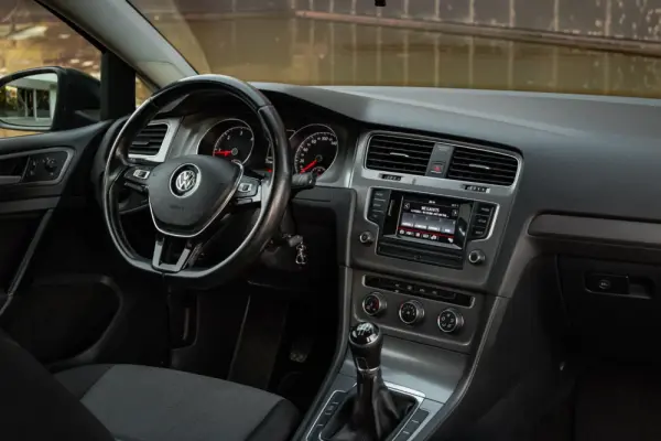 Volkswagen Golf 20