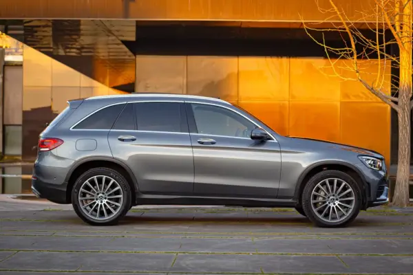 Mercedes-Benz GLC 300 de 4Matic 16