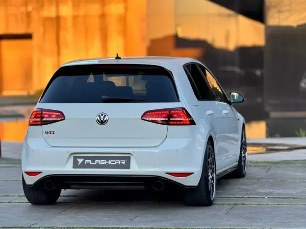Volkswagen Golf 50