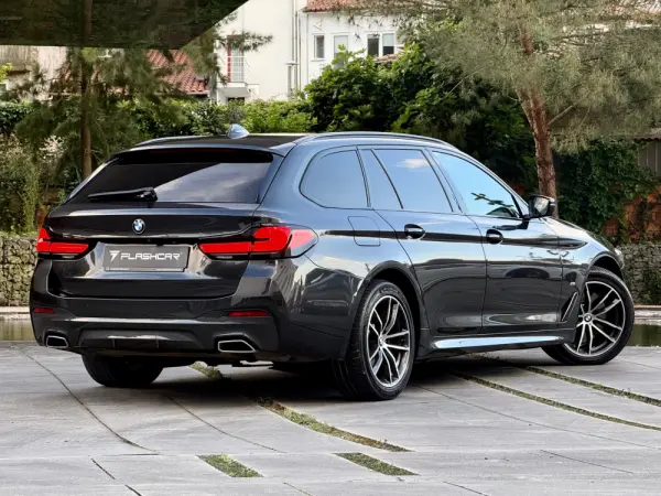 BMW 520 e Pack M 15