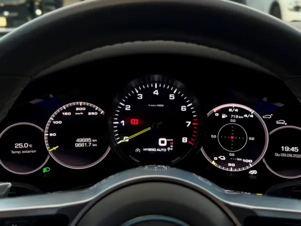 Porsche Cayenne Coupé E-Hybrid Platinum Edition 6