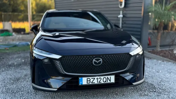 Mazda 6e 68.8 kWh Takumi Plus 2