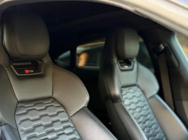 Audi e-tron GT quattro 53