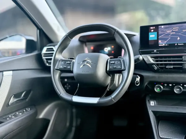 Citroën C4 1.5 BlueHDi Feel EAT8 12