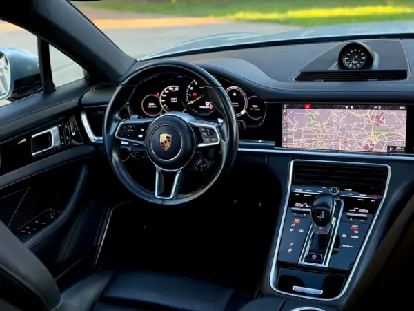Porsche Panamera 4 E-Hybrid 46