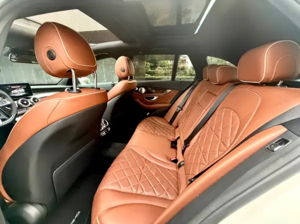 Mercedes-Benz C 63 AMG S 31