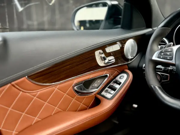 Mercedes-Benz C 63 AMG S 15