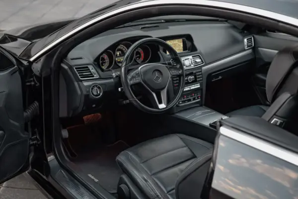 Mercedes-Benz E 220 22