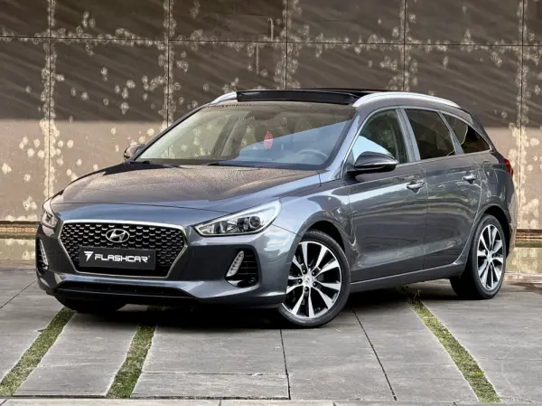 Hyundai i30 SW 1.6 CRDi Style+Navi 43