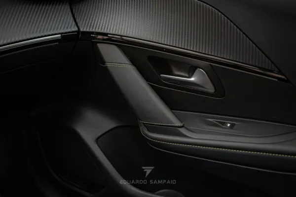 Peugeot 208 1.2 PureTech GT Line 12