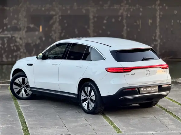 Mercedes-Benz EQC 400 4Matic AMG Line 30