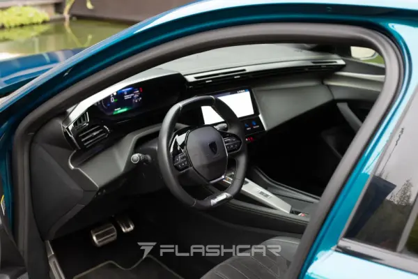 Peugeot 408 GT Pack 19