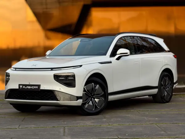 Xpeng G9 98 kWh Long Range 21