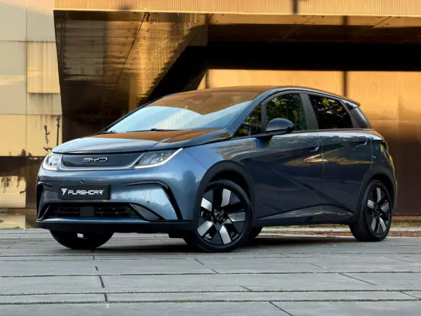 BYD Dolphin 60.4 kWh Design 25