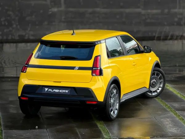 Renault 5 E-Tech 40 kWh Evolution Autonomia Urbana 26