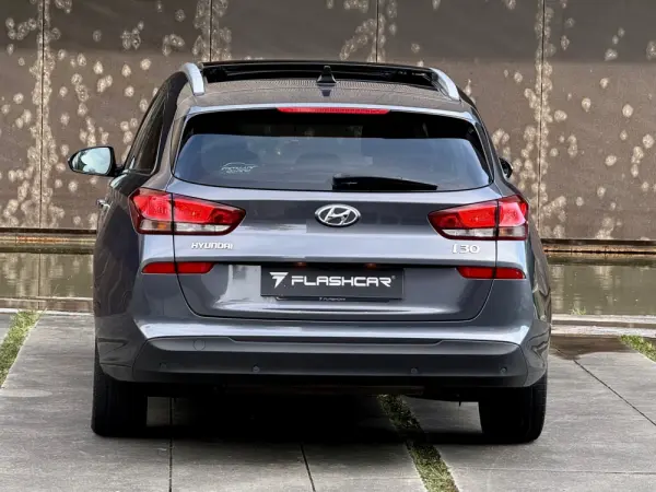 Hyundai i30 SW 1.6 CRDi Style+Navi 24