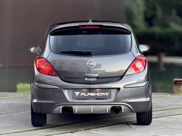 Opel Corsa 1.4 16V 4