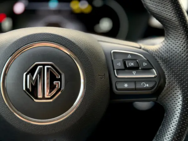 MG MG5 5 Standard Luxury 29