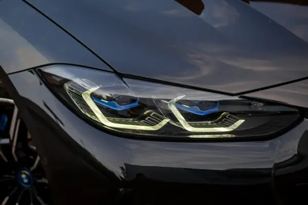BMW i4 eDrive40 Pack Desportivo M 7