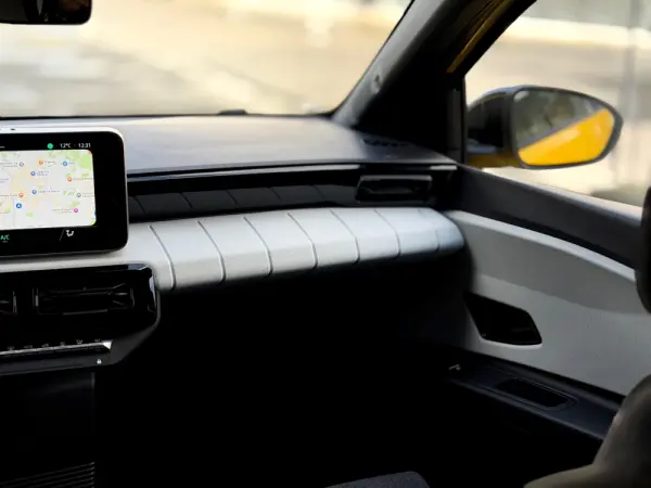 Renault 5 E-Tech 40 kWh Evolution Autonomia Urbana 8