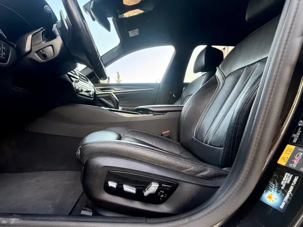 BMW 520 e Pack M 30