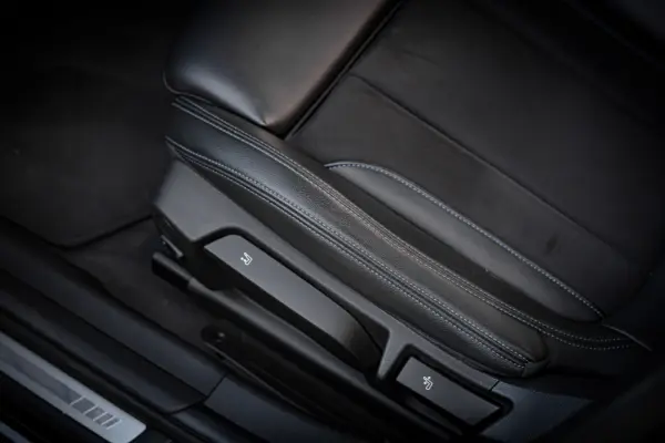BMW 320 d Pack M Auto 24