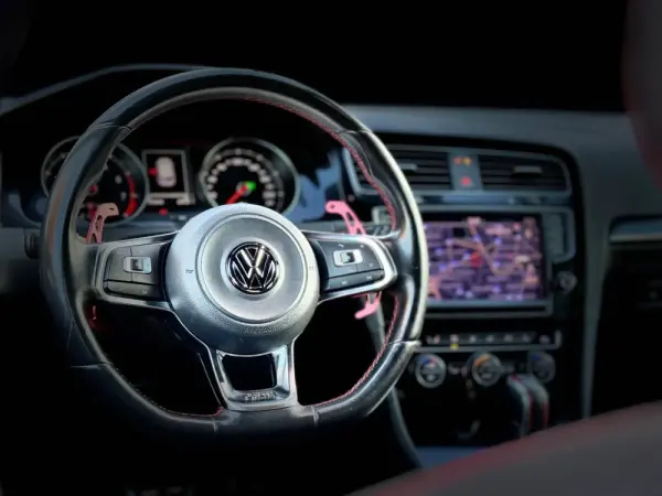 Volkswagen Golf 14