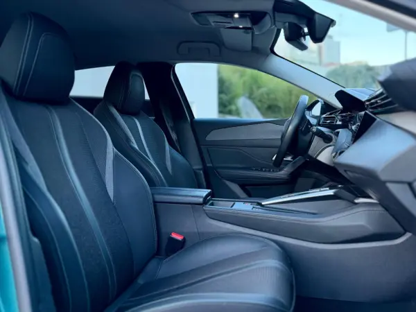 Peugeot 308 SW 1.2 PureTech Allure EAT6 42