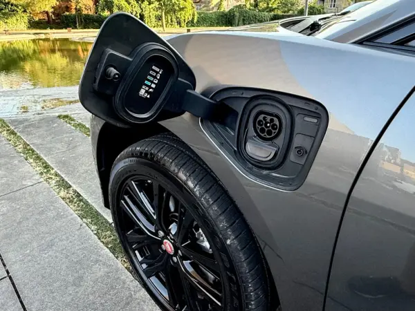 Jaguar I-Pace EV400 AWD S 12