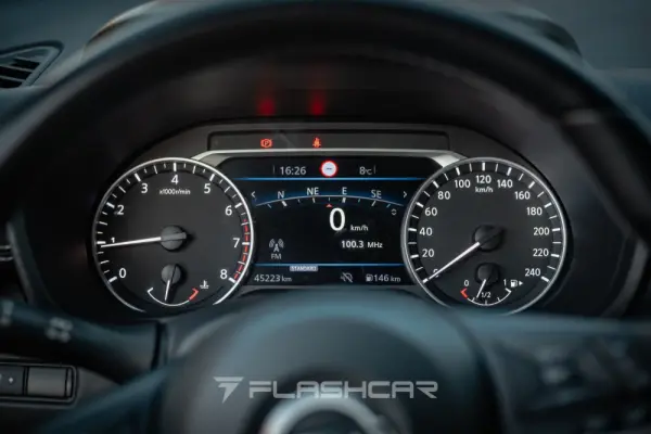 Nissan Juke 1.0 DIG-T N-Design Black 3