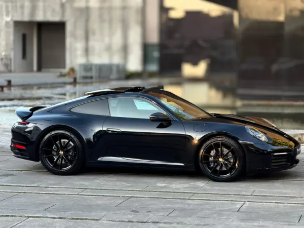 Porsche 911 (992) Carrera 4 PDK 62