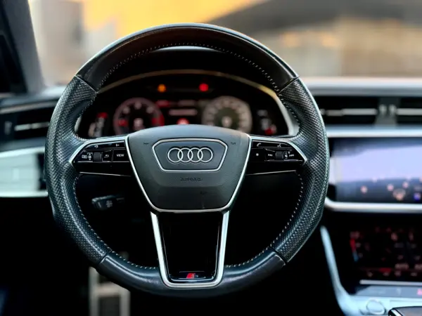 Audi A6 Avant 40 TDI S line S tronic 11