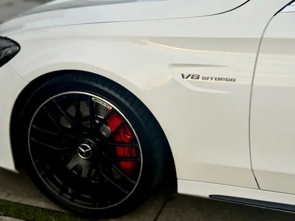 Mercedes-Benz C 63 AMG S 10