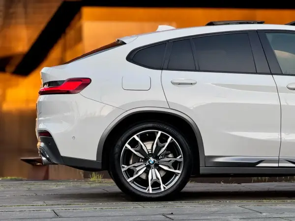 BMW X4 20 d xDrive xLine Pack M Auto 27