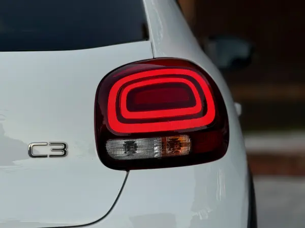 Citroen C3 1.2 PureTech C-Series 10