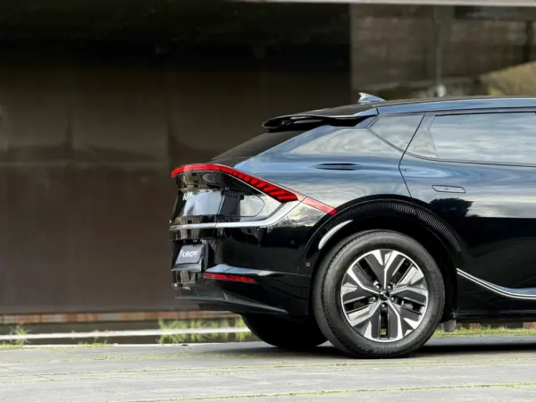 Kia EV6 77.4 kWh Earth 34