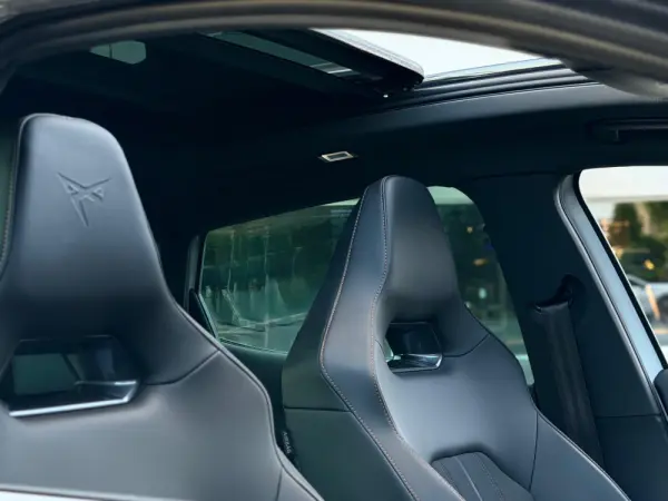 Cupra Formentor 1.4 e-Hybrid DSG VZ 17