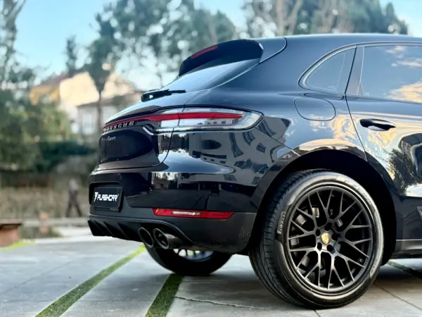 Porsche Macan Standard 27