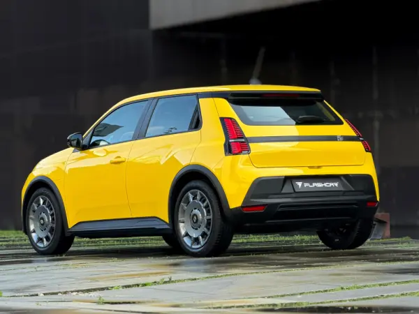 Renault 5 E-Tech 40 kWh Evolution Autonomia Urbana 22