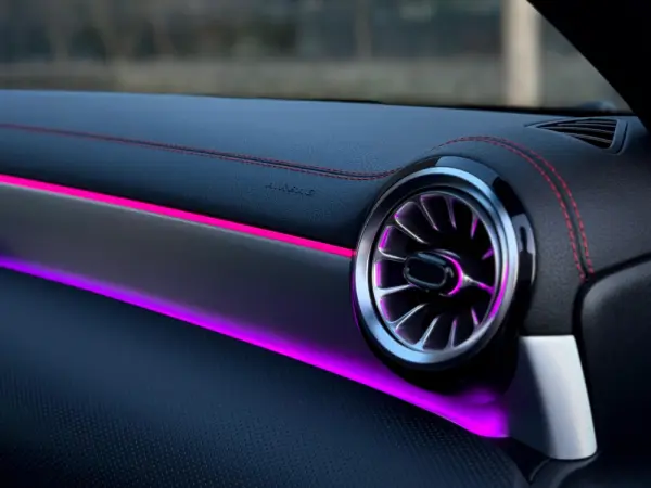 Mercedes-Benz CLA 250 e 8G-DCT AMG Line 9