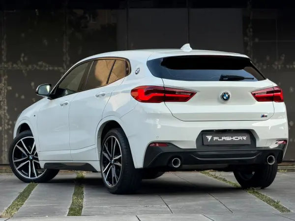 BMW X2 18 d sDrive Auto X Pack M 12