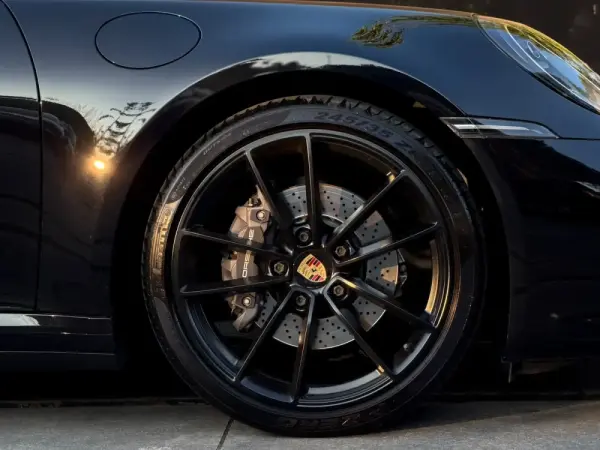Porsche 911 (992) Carrera 4 PDK 6