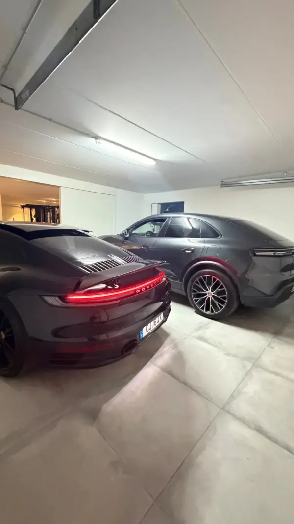 Porsche 911 (992) Carrera 4 PDK 66