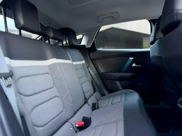 Citroën e-C4 50 kWh C-Series 19