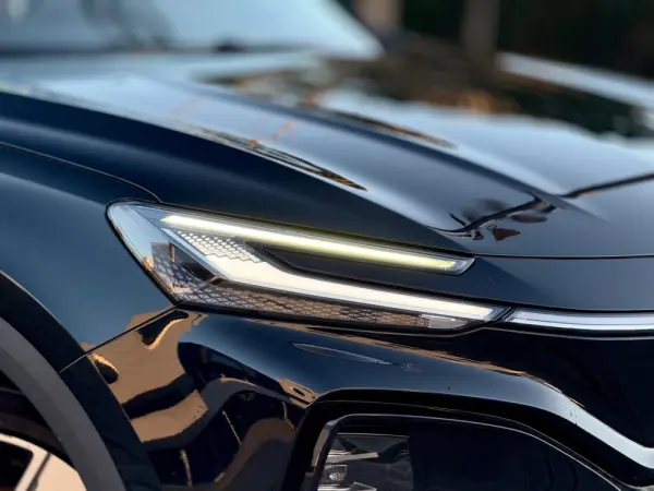 MG Marvel R 70 kWh AWD Performance 13
