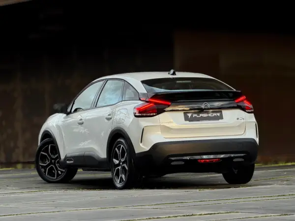 Citroën e-C4 C-Series 9