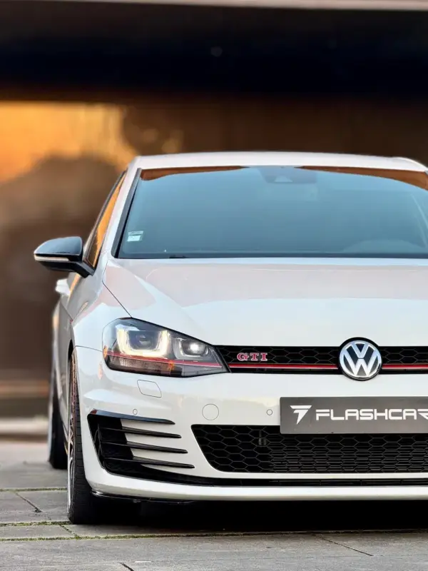 Volkswagen Golf 32