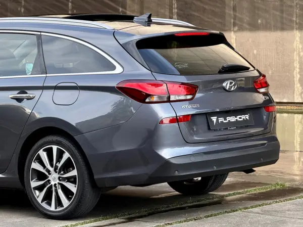 Hyundai i30 SW 1.6 CRDi Style+Navi 39