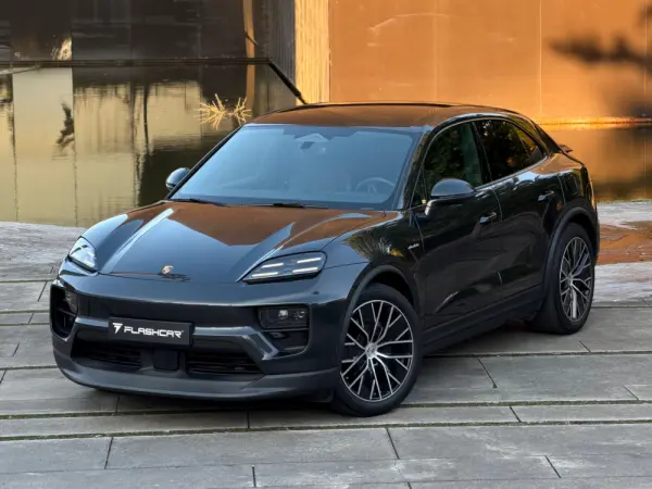 Porsche Macan Electric 30