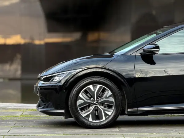 Kia EV6 77.4 kWh Earth 22